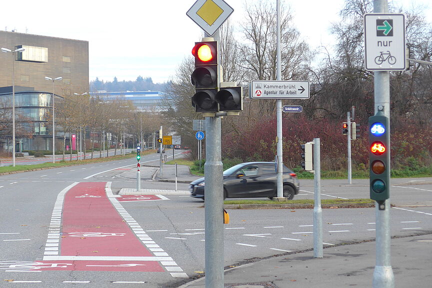Neue Radfahrerampeln für Linksabbieger Neue Radfahrerampeln für Linksabbieger